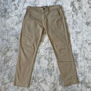 Express Men’s Khaki Pants 31x30 Athletic Fit